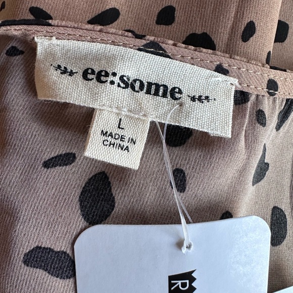 NWTs Boutique x Royal & Reese Leopard Animal Print Wrap Ruffle Long Sleeve Dress - Picture 7 of 11